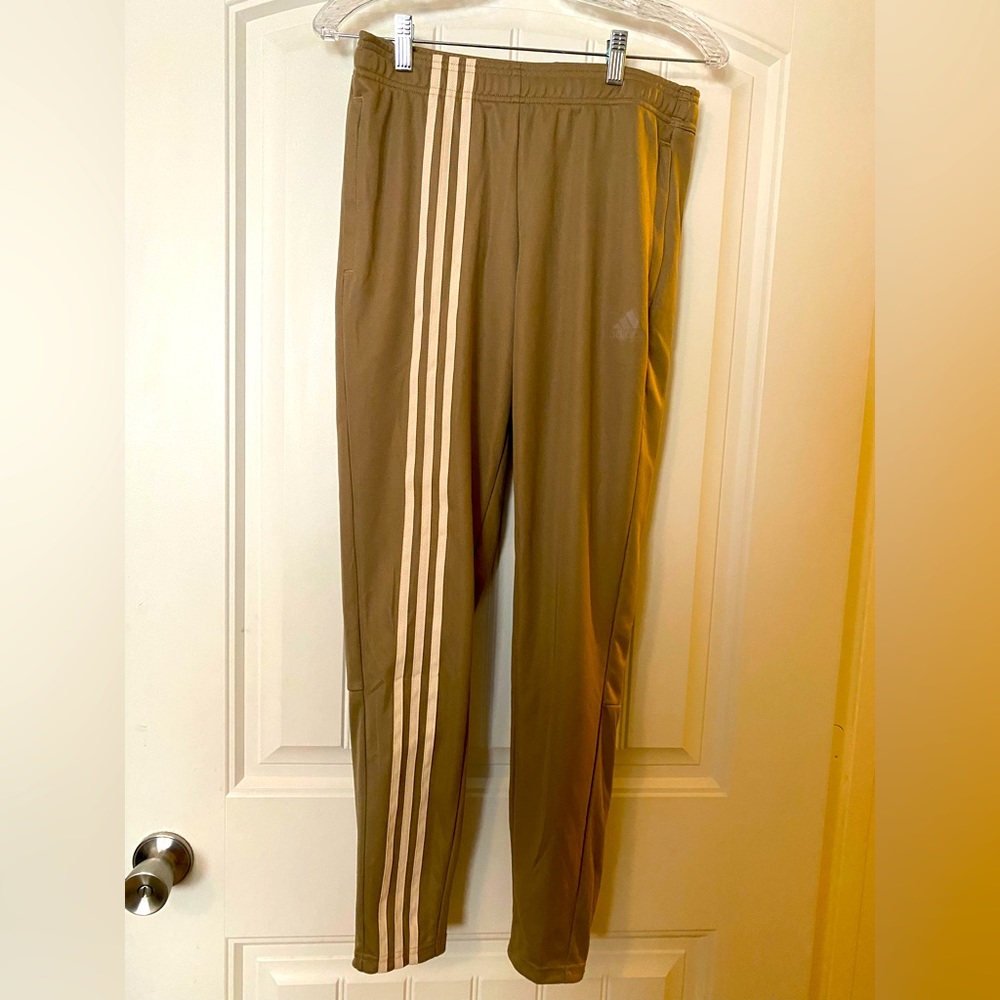 Women- NEW ADIDAS Chalky brown pants, Size( S)